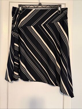 Axcess Black and White Diagonal Stripe Asymmetric Skirt